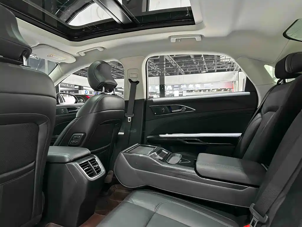 Ford Taurus — миниатюра 14