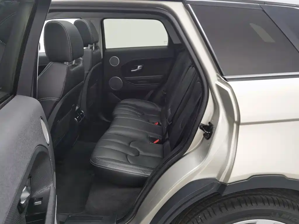 Land Rover Evoque (Import) — миниатюра 15