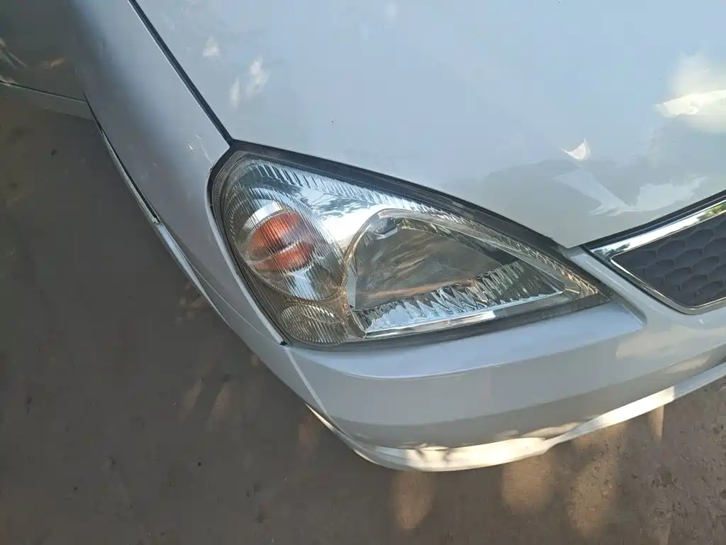 Suzuki Liana — миниатюра 7