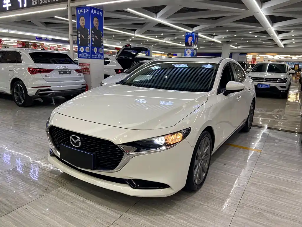 Купить Mazda 3 Axela