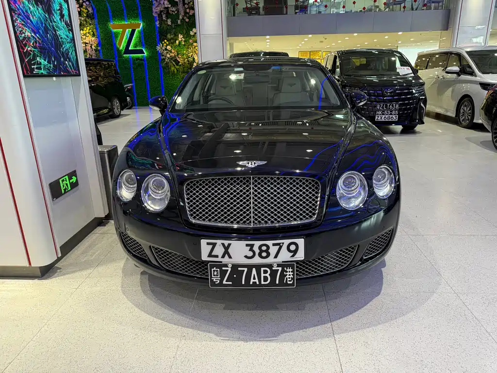Bentley Flying Spur 2010 6.0T мест