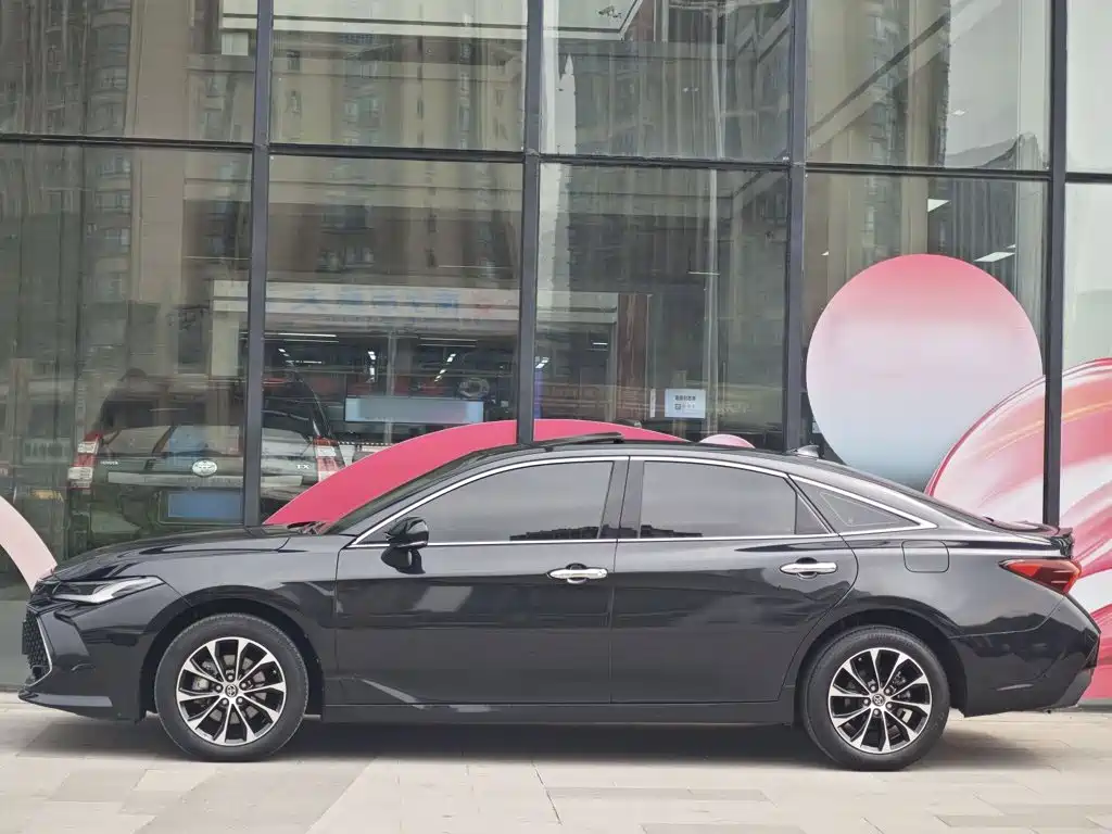 Toyota Avalon — миниатюра 11