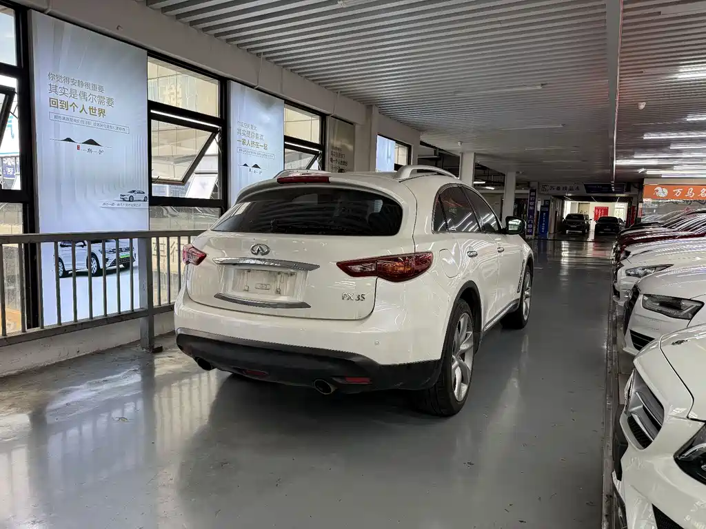 Infiniti FX — миниатюра 6