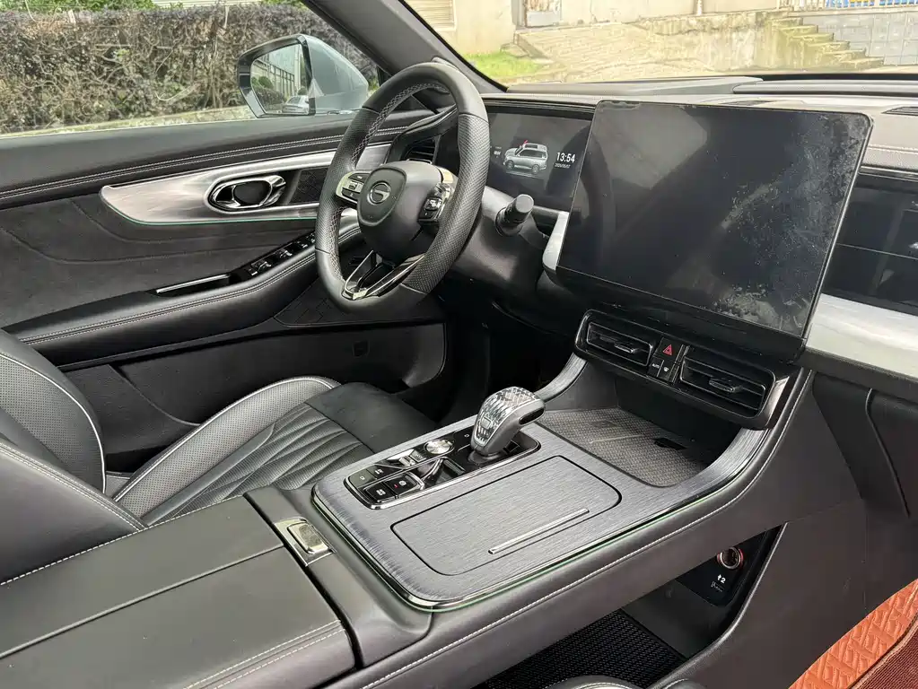 GAC GS8 2022 2.0TM Luxury ( мест)