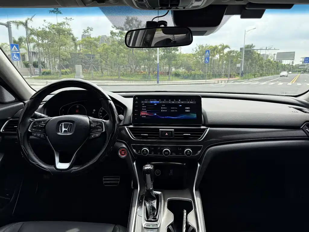 Honda Accord 2022 260TURBO Luxury