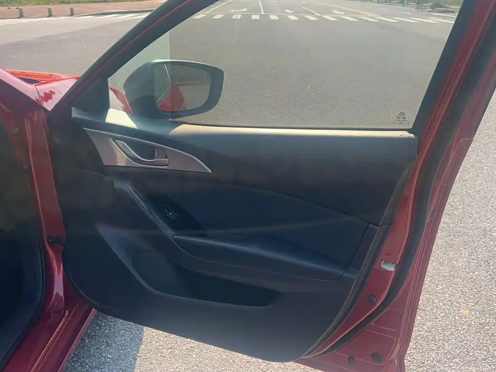 Mazda 3 Axela — миниатюра 16
