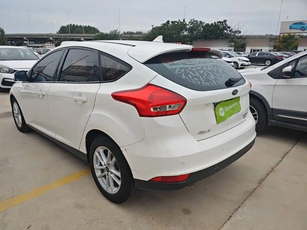 Ford Focus — миниатюра 5