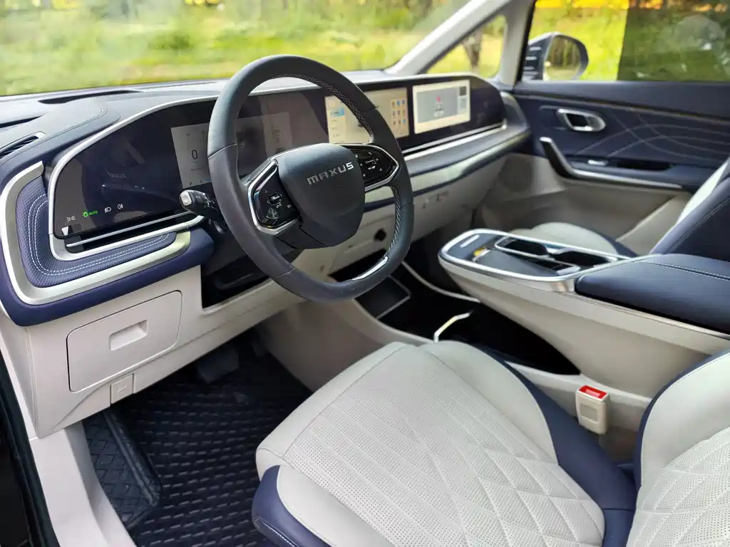 Maxus G90 2023 2.0T мест