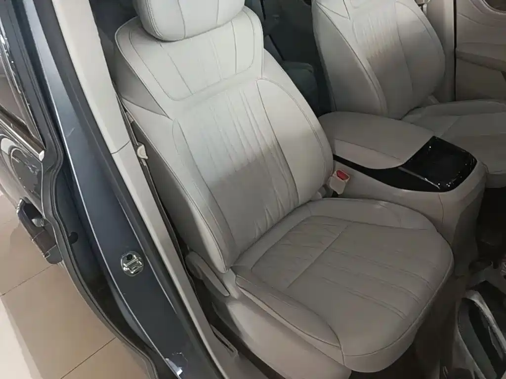 Roewe iMAX8 — миниатюра 25