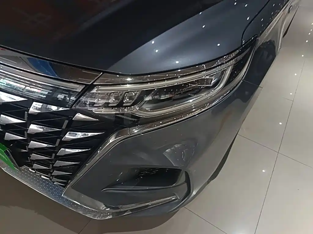 Roewe iMAX8 — миниатюра 24
