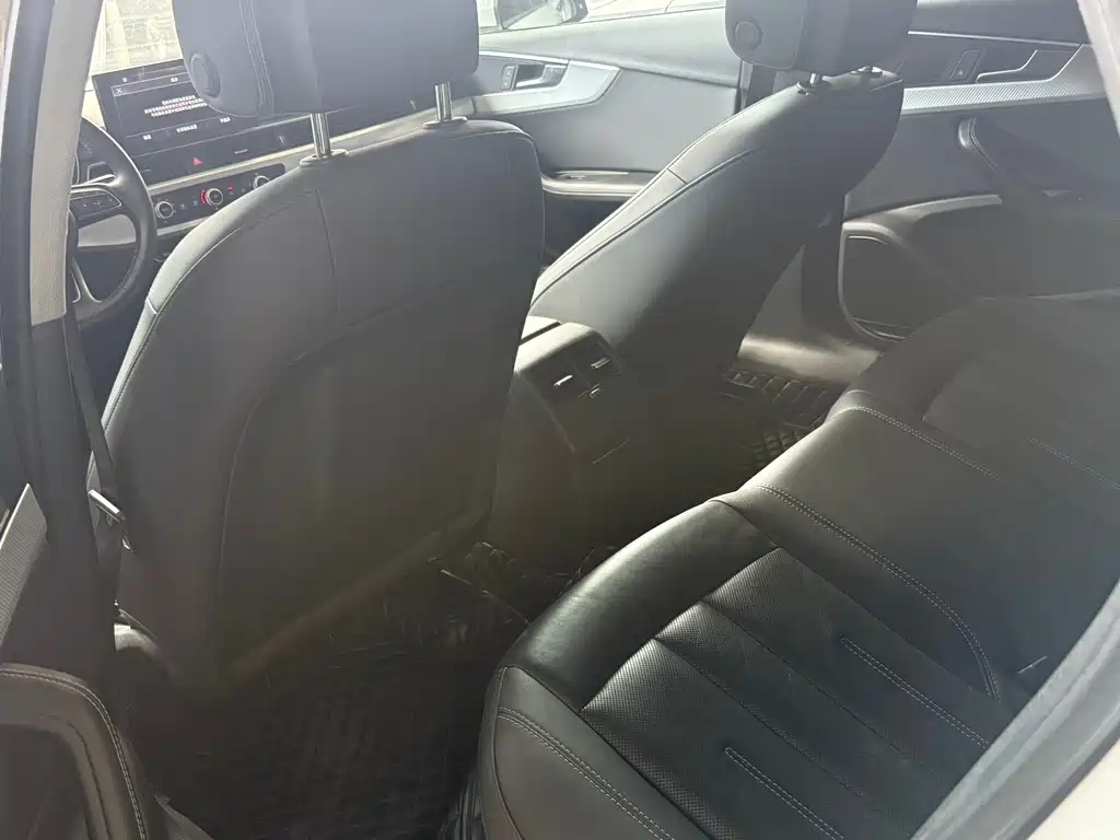 Audi A4L 2020 40 TFSI Luxury