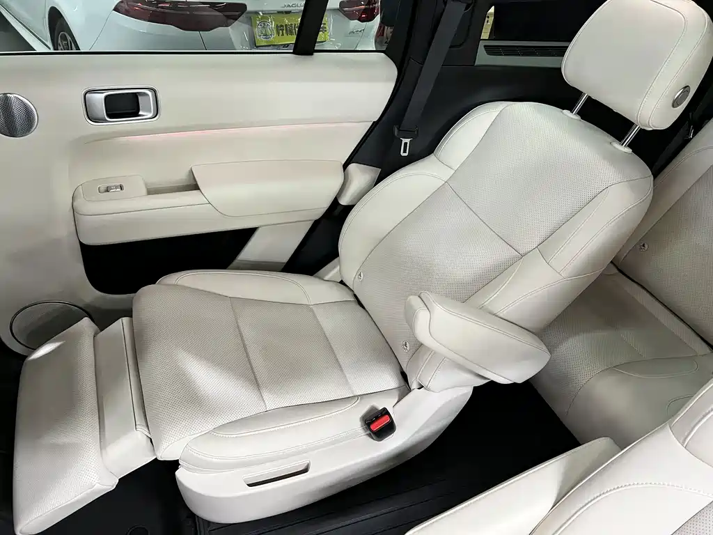Li Auto Li L9 — миниатюра 26