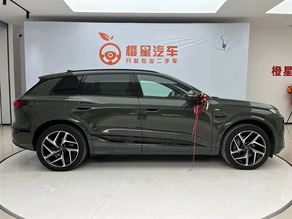 Audi Q6L e-tron — миниатюра 4