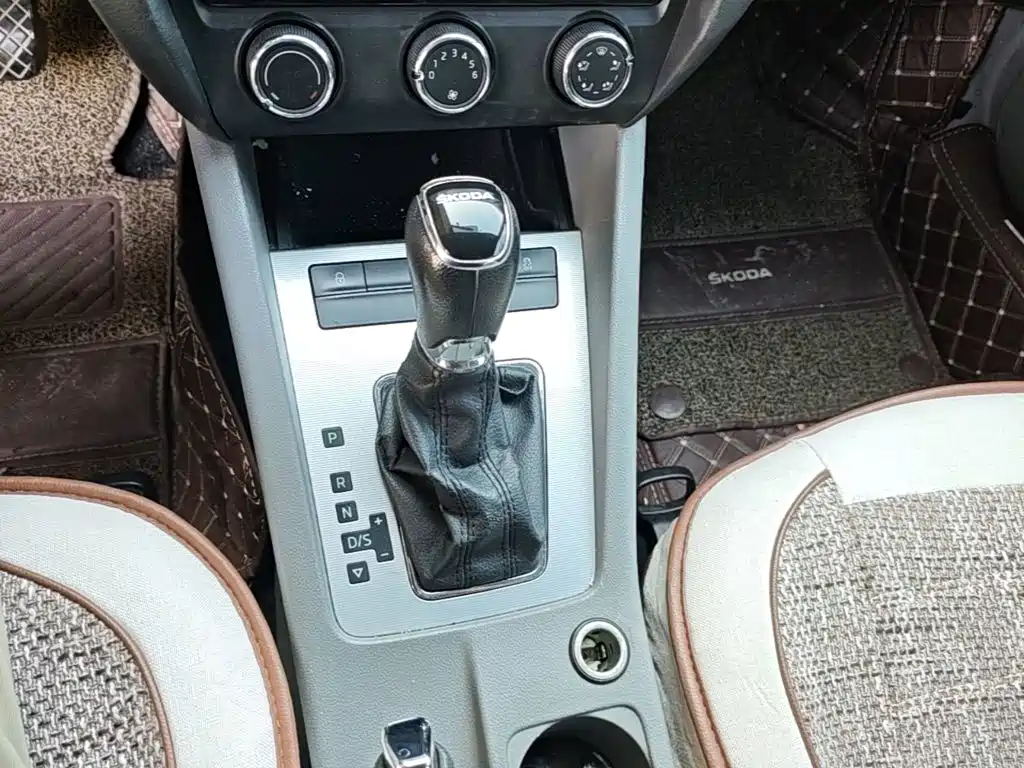 Skoda Octavia — миниатюра 14