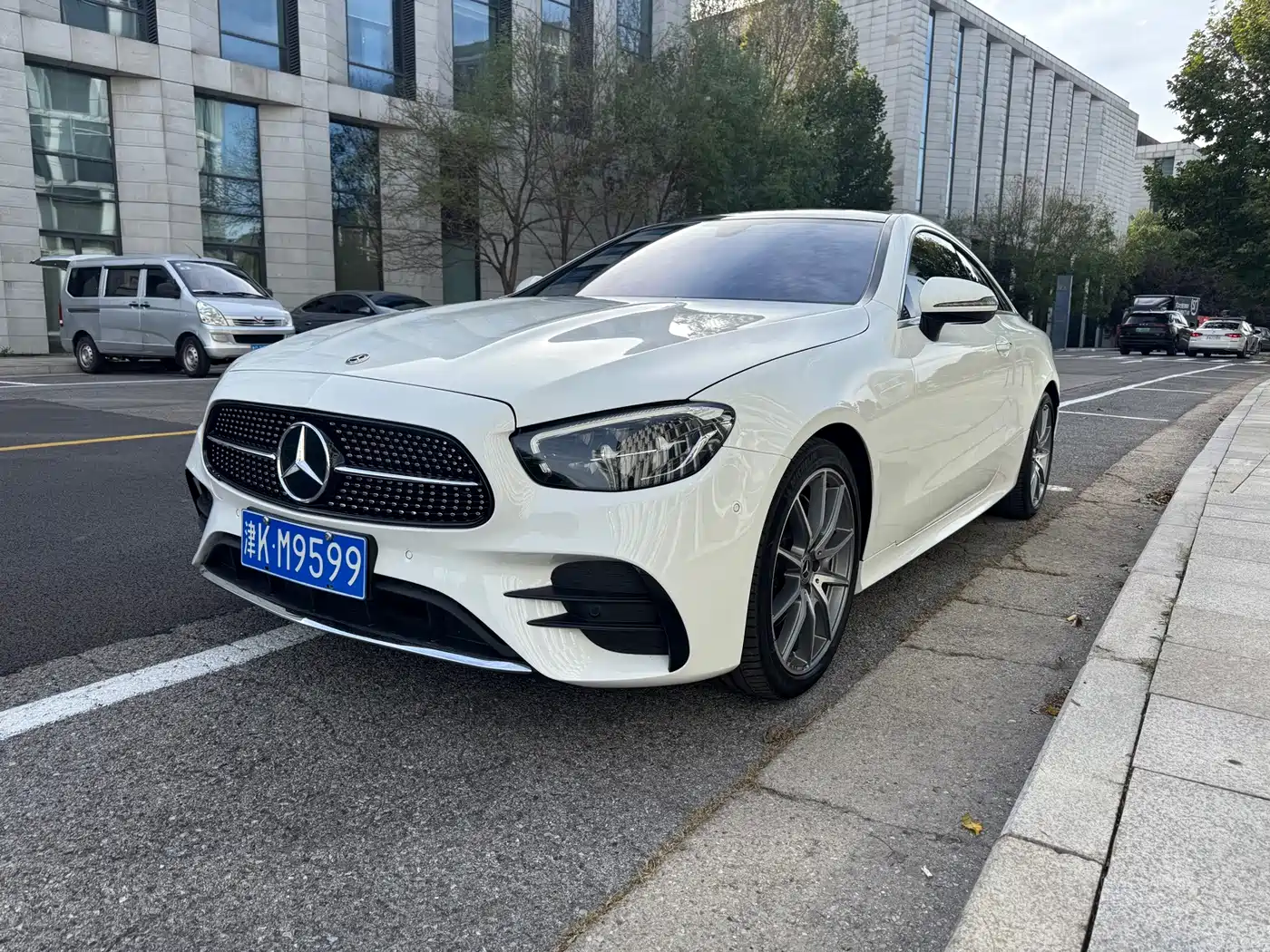 奔驰E级(进口) 2021款 E 260 轿跑车 2021
