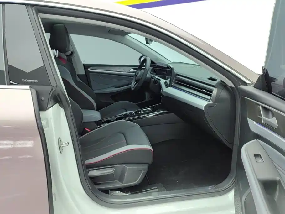 Volkswagen Lamando — миниатюра 8