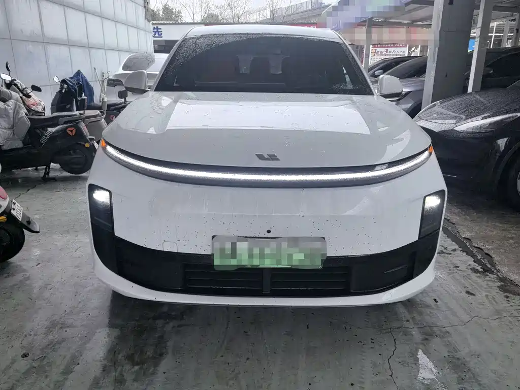 Li Auto IDEAL L6
