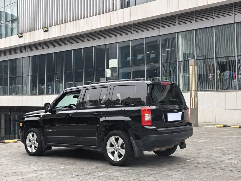 Jeep Patriot — миниатюра 21