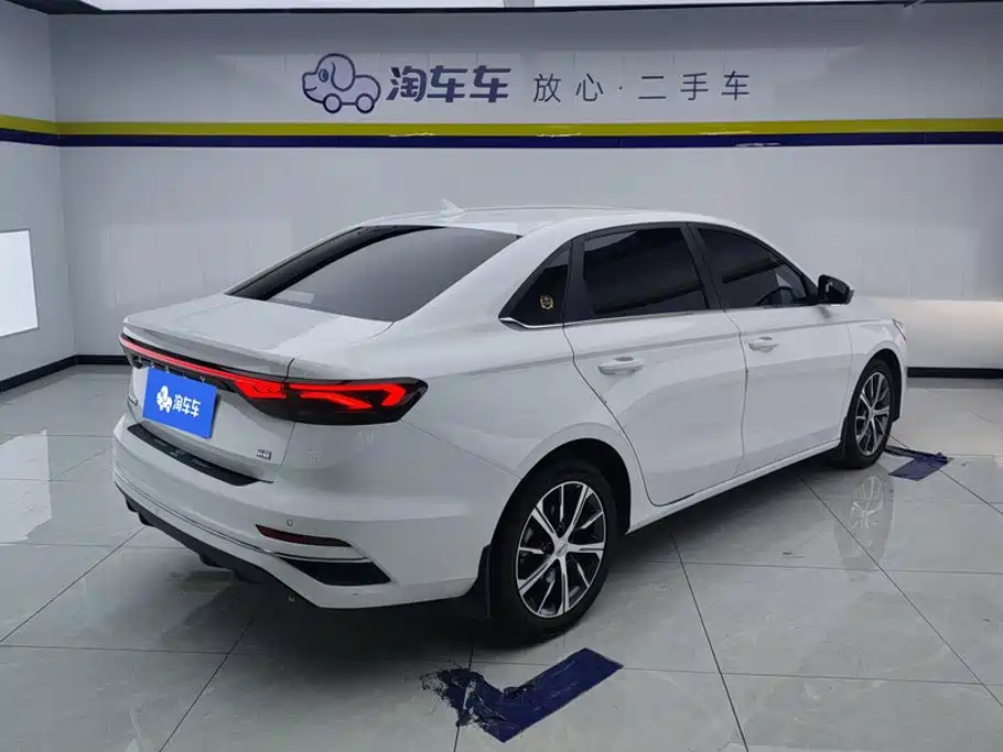 Geely Emgrand — миниатюра 3
