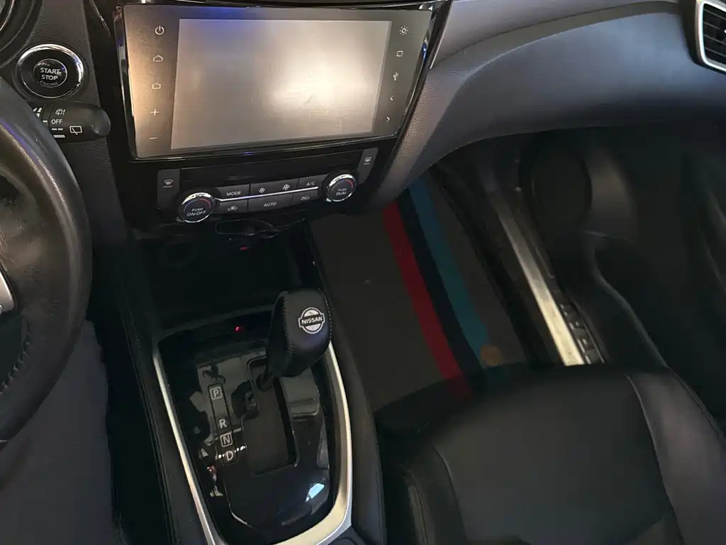 Nissan X-Trail — миниатюра 13