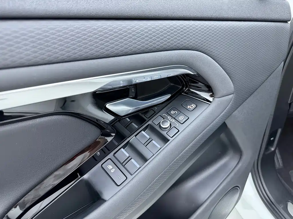 Land Rover Evoque — миниатюра 9