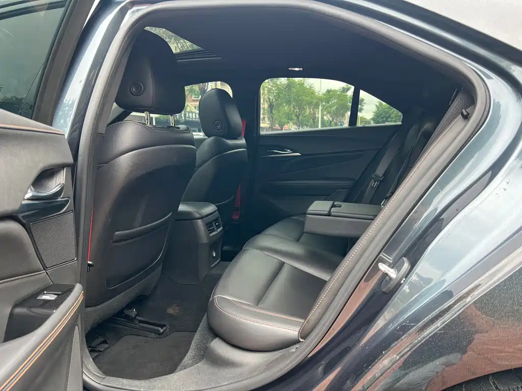 Cadillac CT4 — миниатюра 10