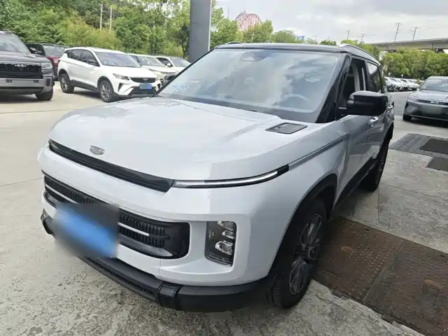 Geely ICON