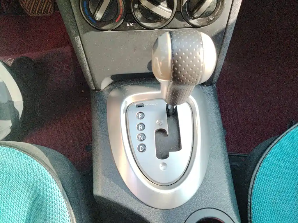 Nissan Qashqai — миниатюра 10