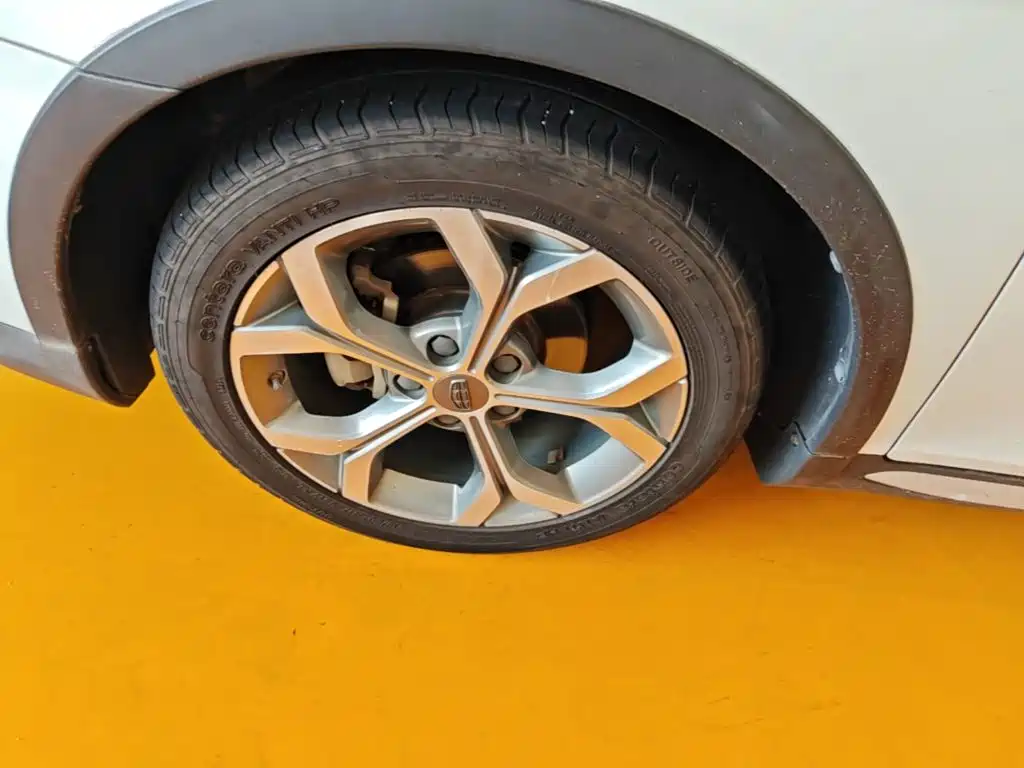 Geely Vision S1 — миниатюра 23