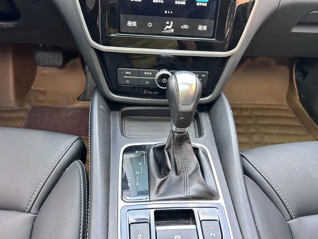 BYD MAX — миниатюра 7