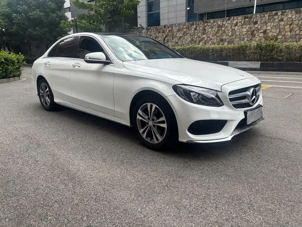 Mercedes-Benz C-Class — миниатюра 3