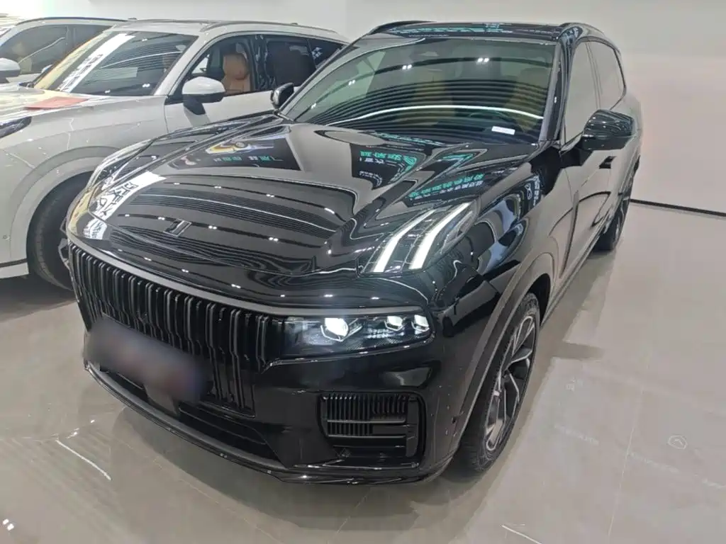 Lynk & Co 09