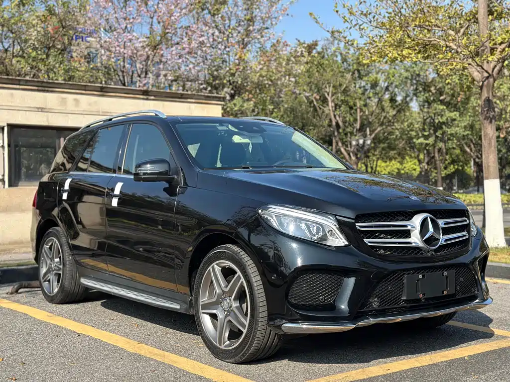 MERCEDES-BENZ GLE