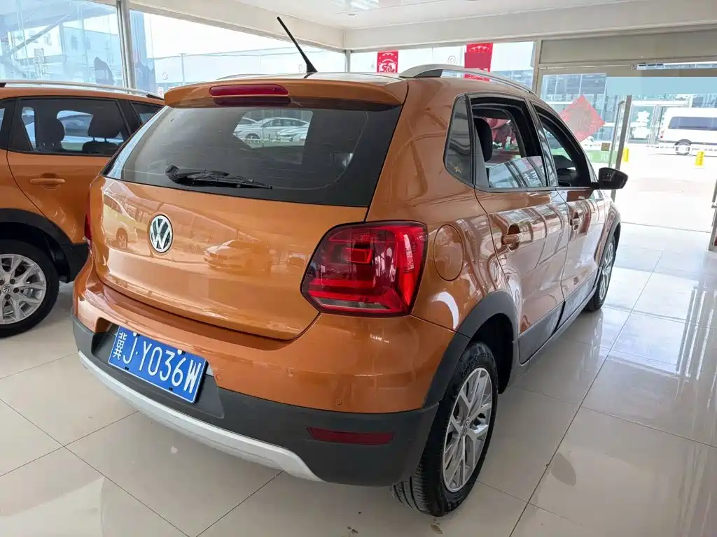Volkswagen Polo — миниатюра 6