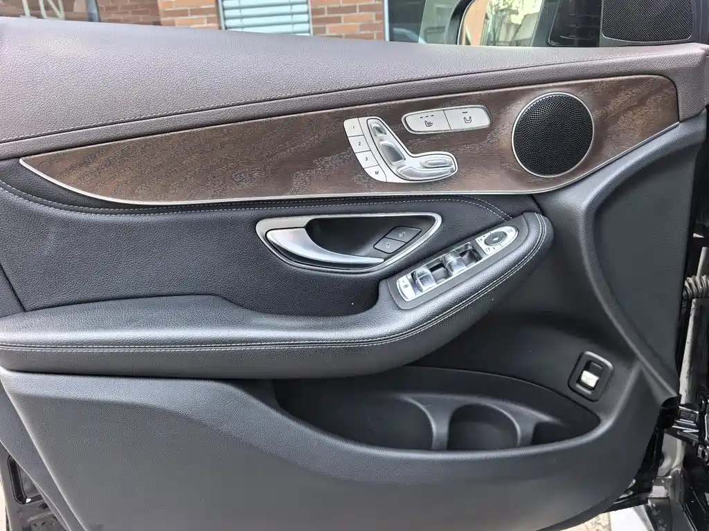 Mercedes-Benz GLC — миниатюра 17