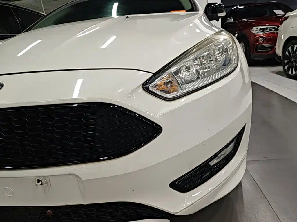 Ford Focus — миниатюра 24