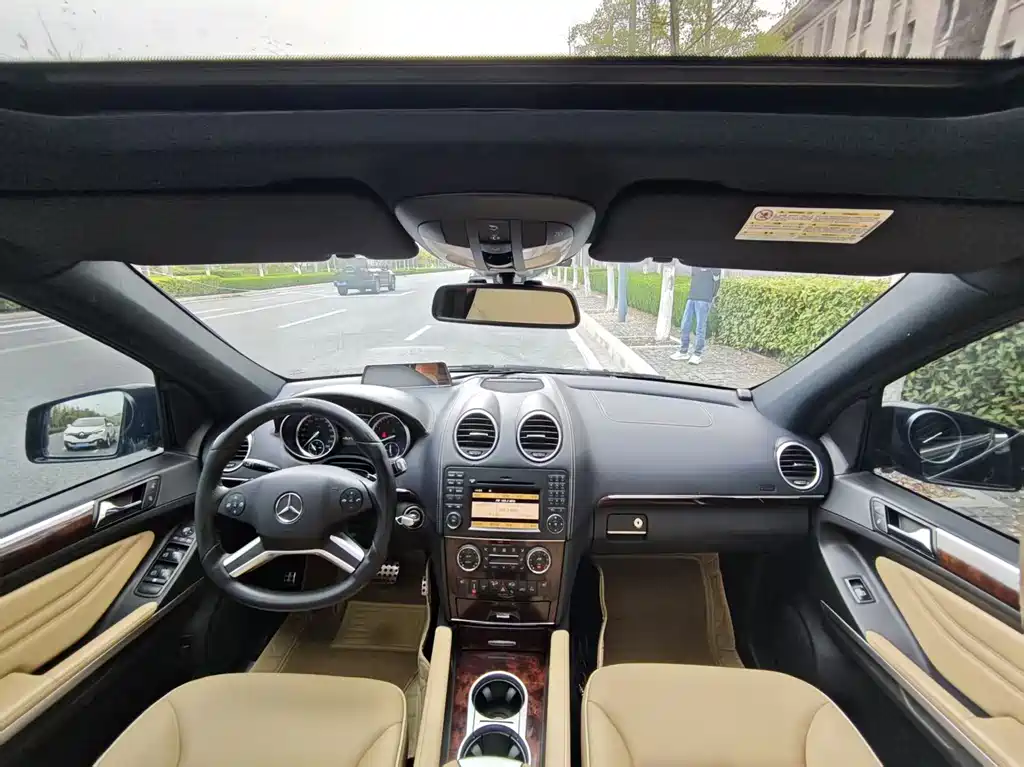 Mercedes-Benz M-Class — миниатюра 5