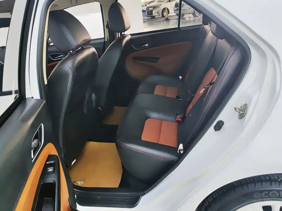Geely King Kong — миниатюра 11