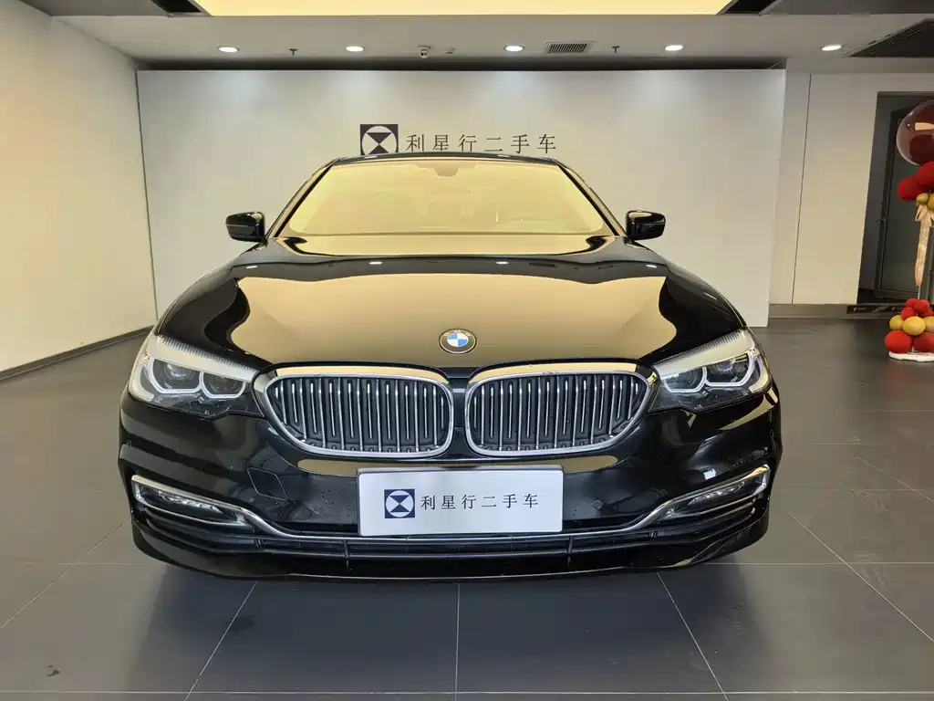 BMW 5 Series — миниатюра 3
