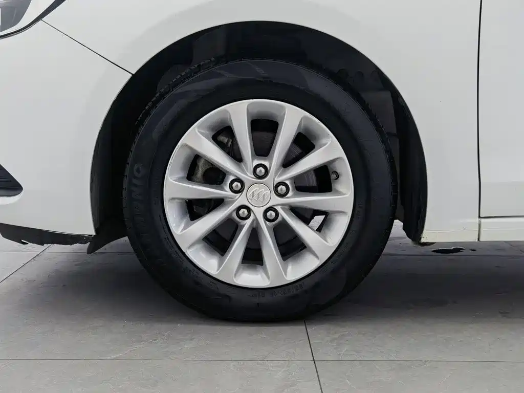 Buick Excelle — миниатюра 17