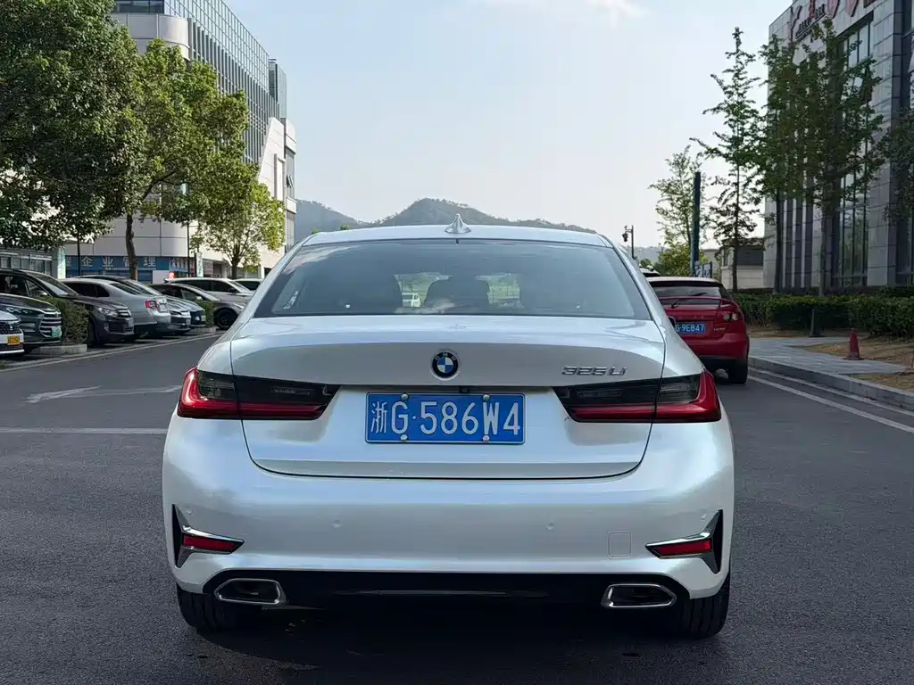 BMW 3 Series — миниатюра 15