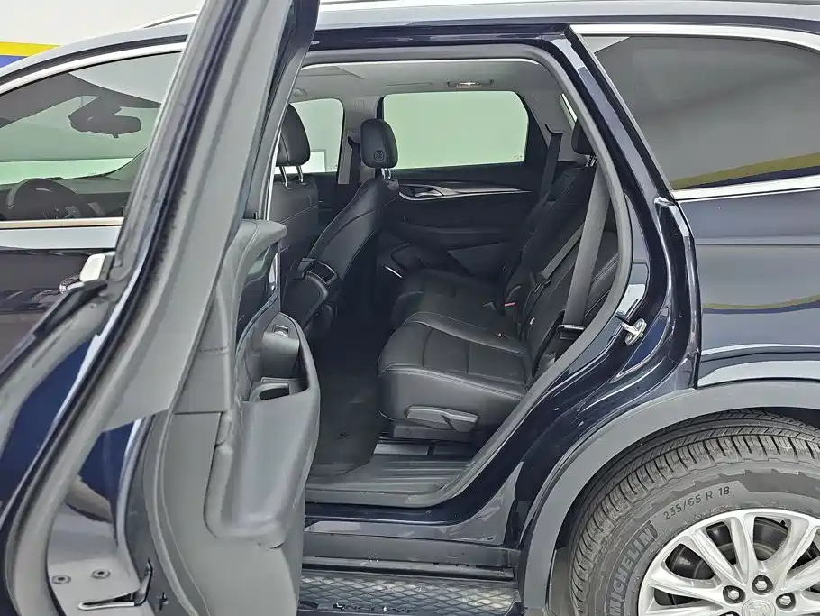 Buick Enclave — миниатюра 11