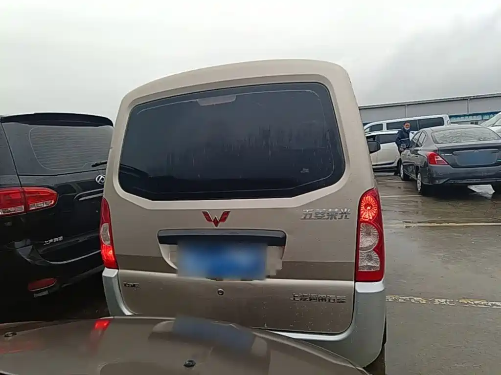 Wuling Rongguang — миниатюра 6