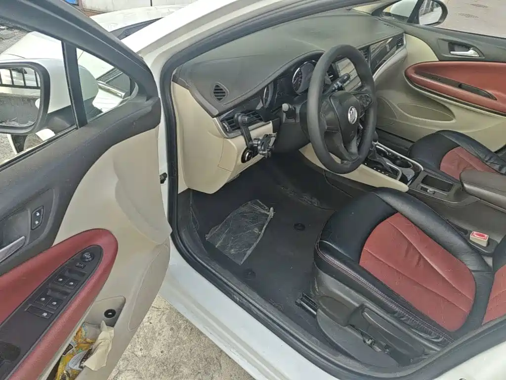 Buick Verano — миниатюра 16