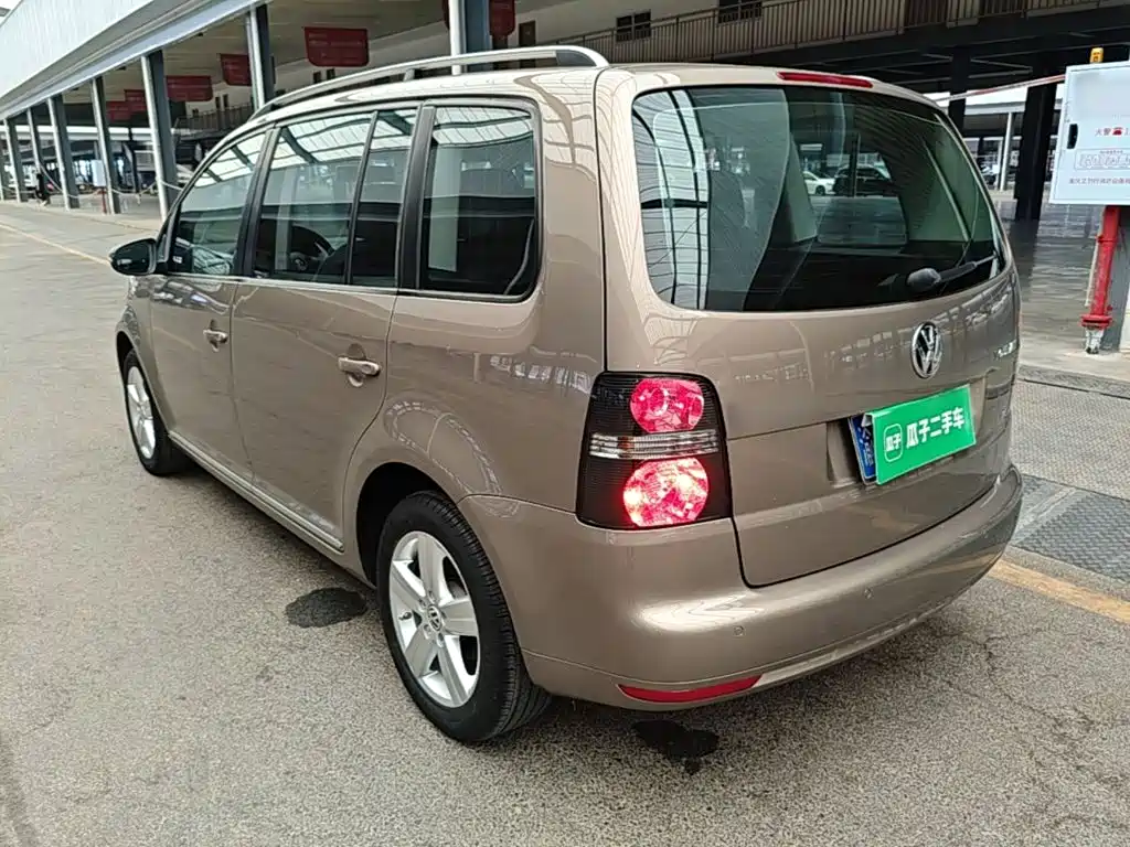 Volkswagen Touran — миниатюра 5