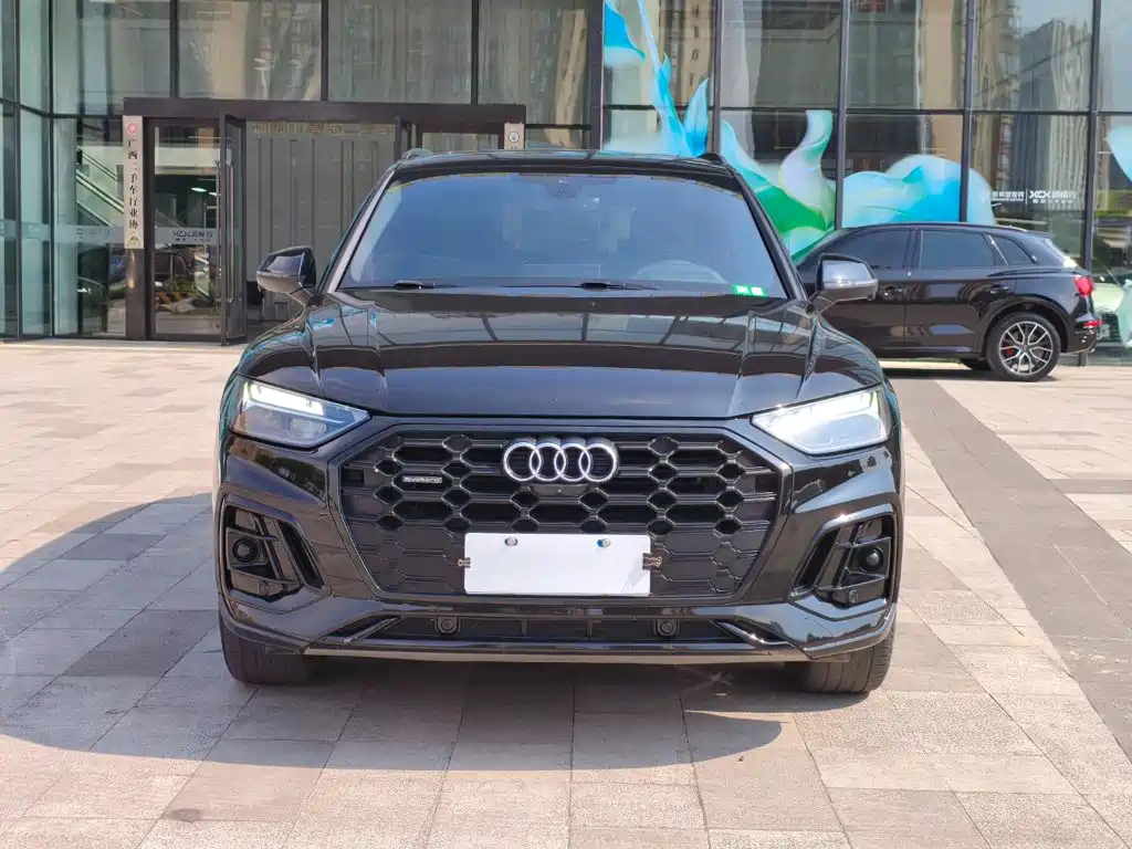 Audi Q5L 2023 — фото 2