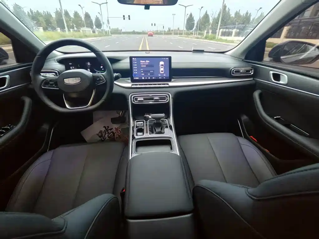 Geely Emgrand — миниатюра 7