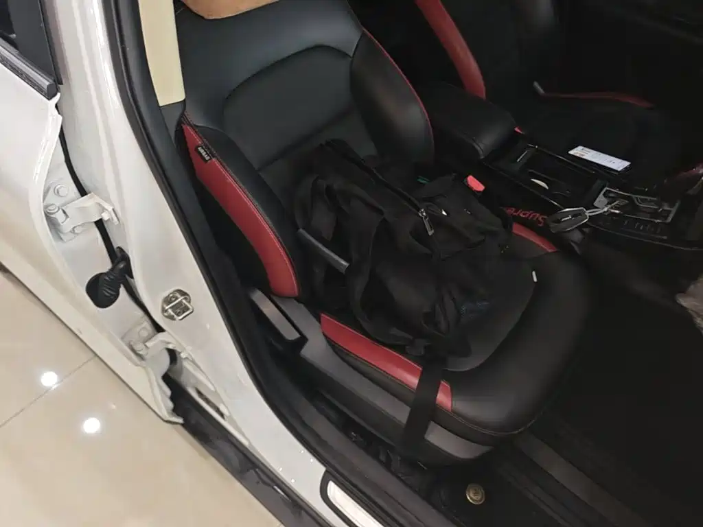 Geely Emgrand GS — миниатюра 25