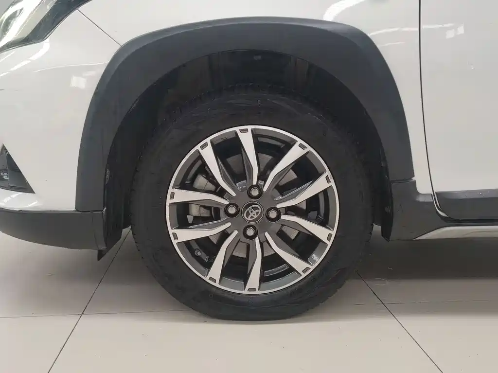 TOYOTA YARIS L ZHIXUAN