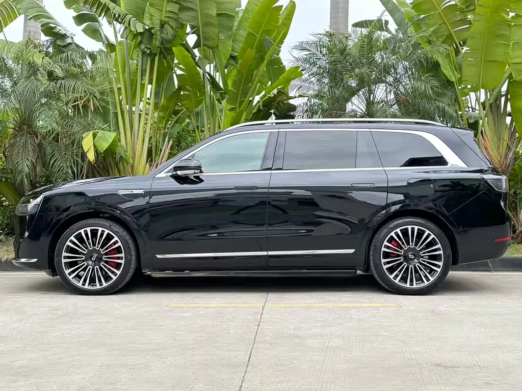 AITO ASK THE WORLD M9